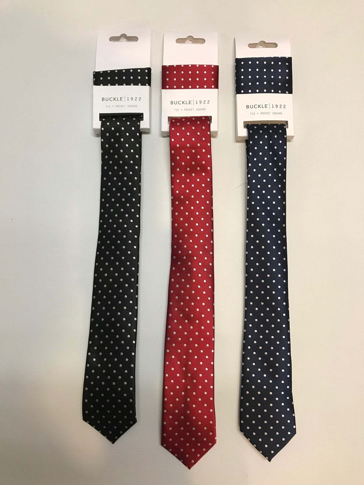 Buckle Tie & Pocket Square – Spot Print